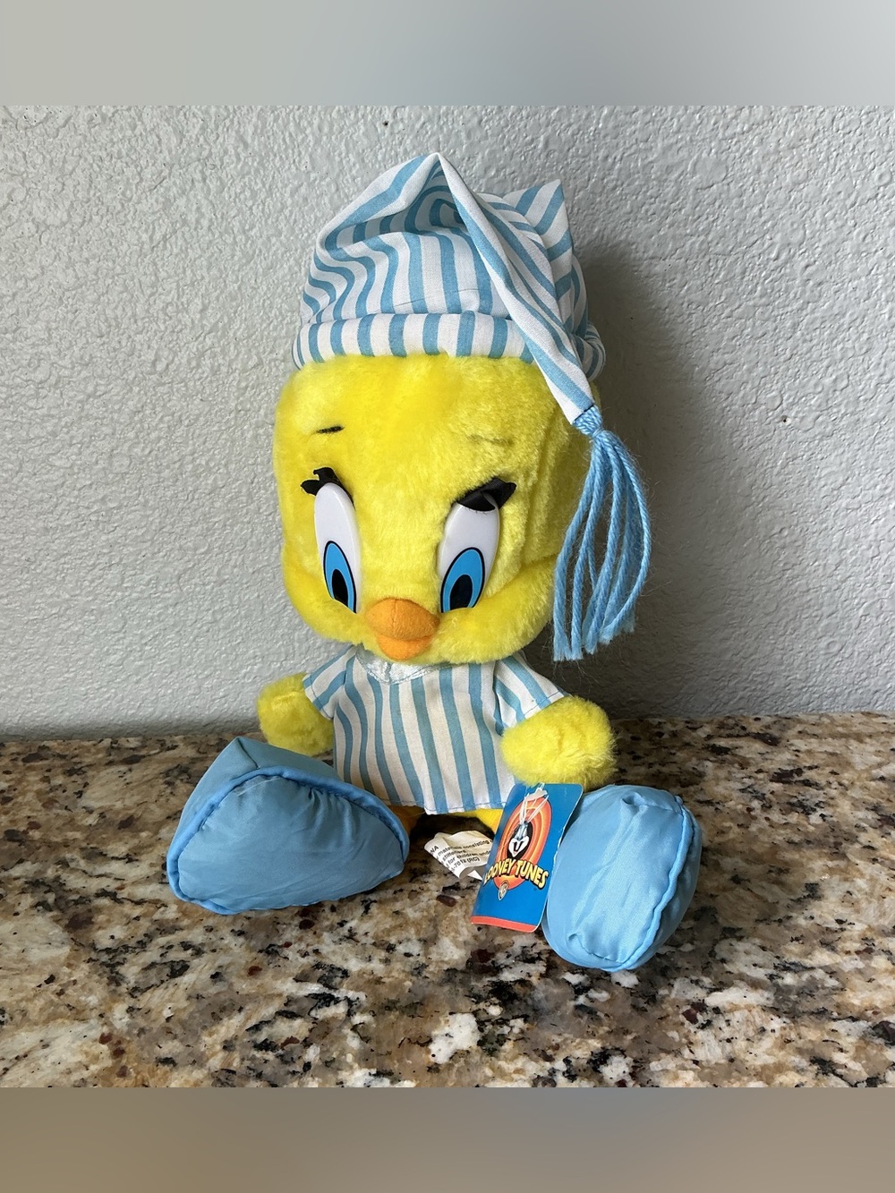 Looney Tunes 1997 Tweety Bird in Pajamas